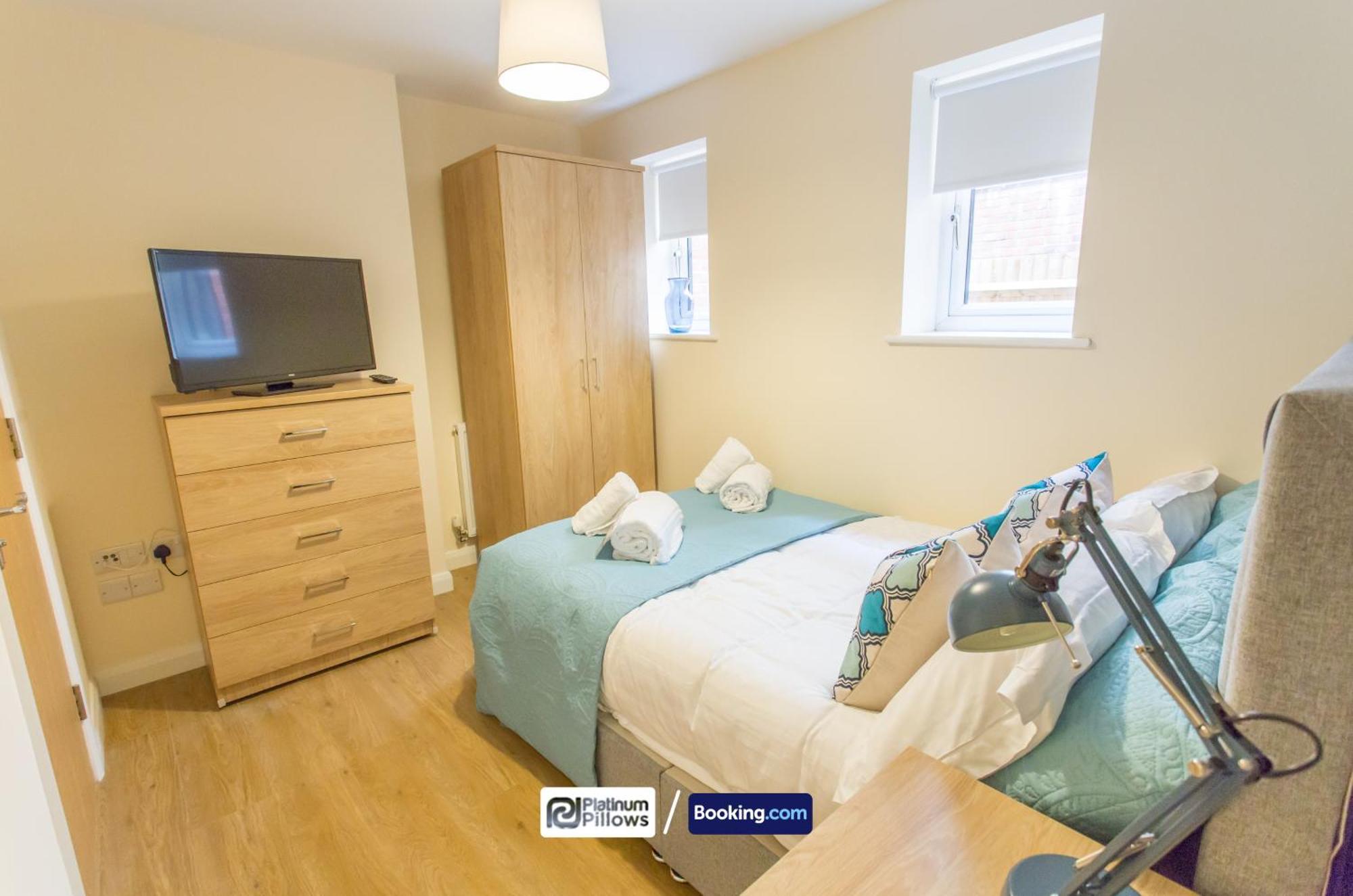 Modern Oxford 2 Bedroom Apartments, Near Headington Hospital, Families & Contractor Accommodation With Parking Buitenkant foto