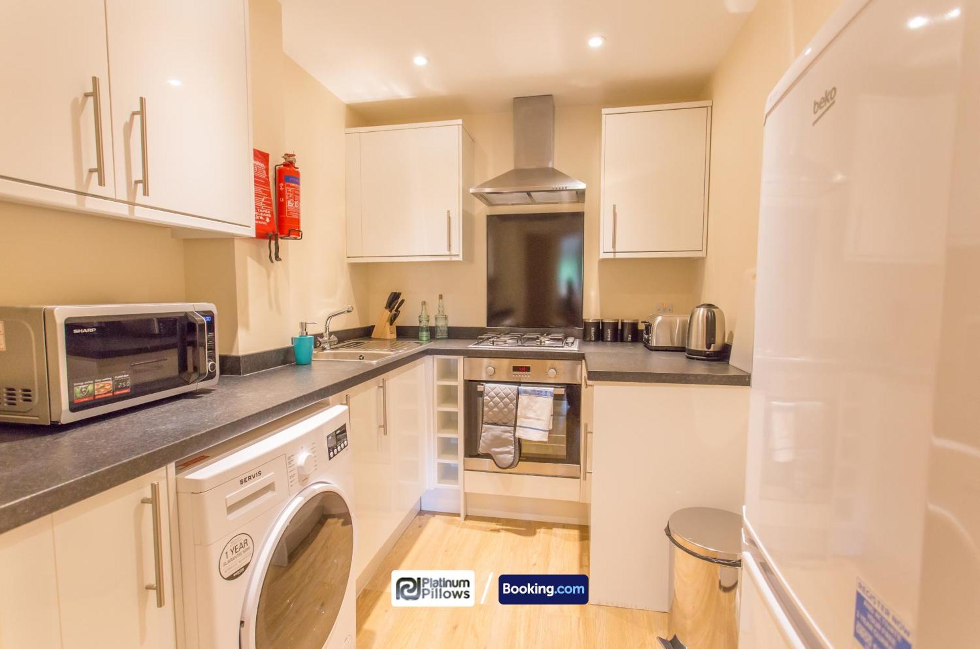 Modern Oxford 2 Bedroom Apartments, Near Headington Hospital, Families & Contractor Accommodation With Parking Buitenkant foto