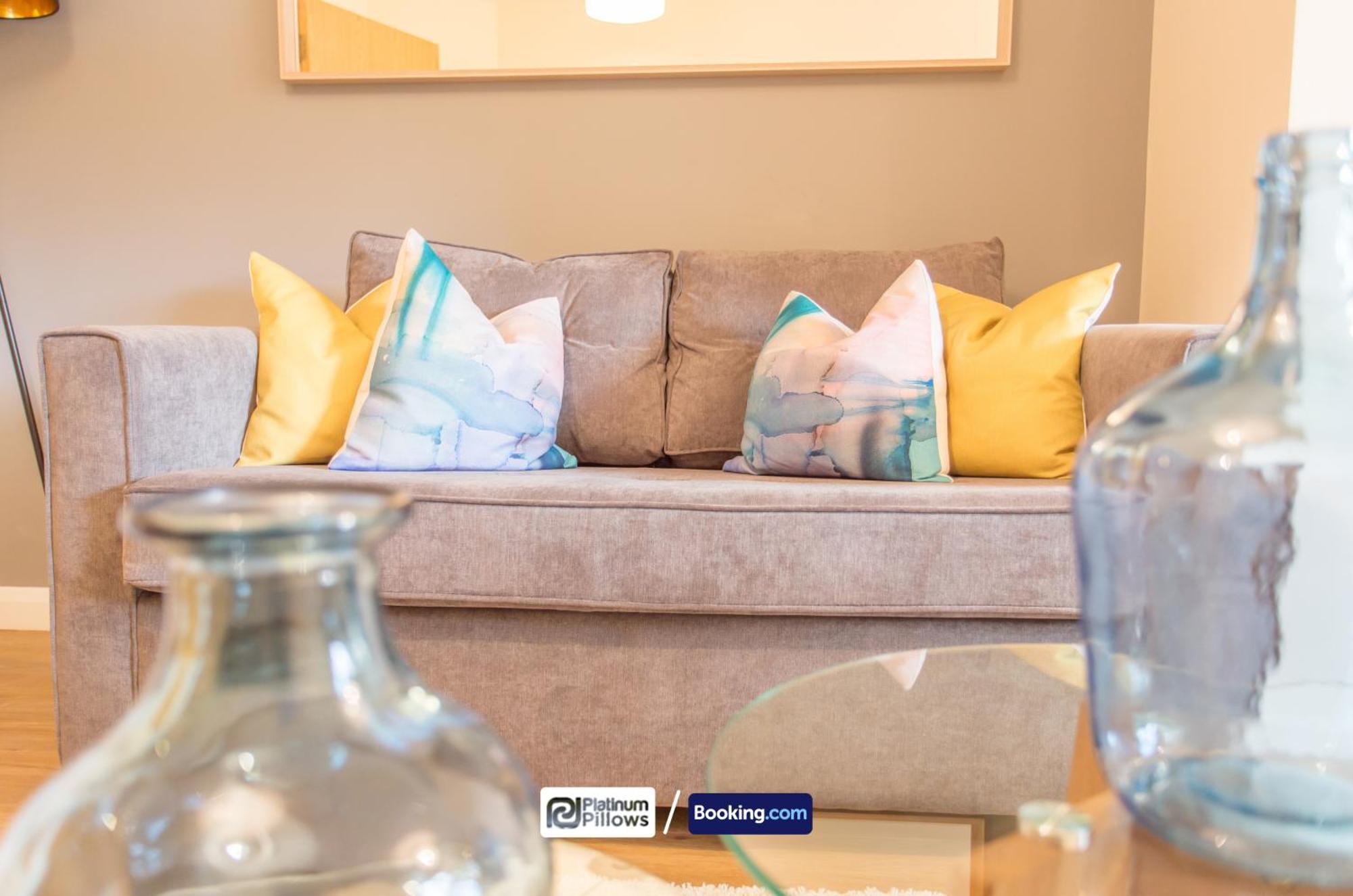 Modern Oxford 2 Bedroom Apartments, Near Headington Hospital, Families & Contractor Accommodation With Parking Buitenkant foto