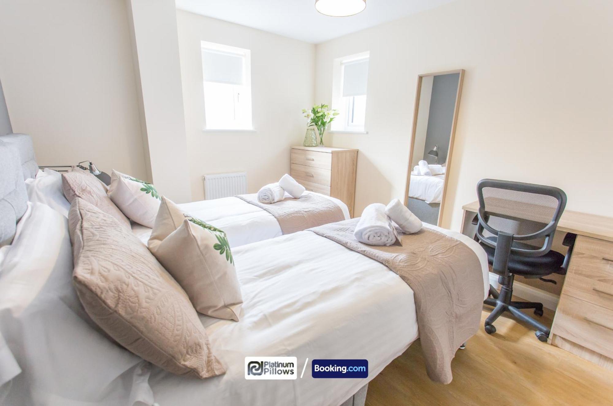 Modern Oxford 2 Bedroom Apartments, Near Headington Hospital, Families & Contractor Accommodation With Parking Buitenkant foto