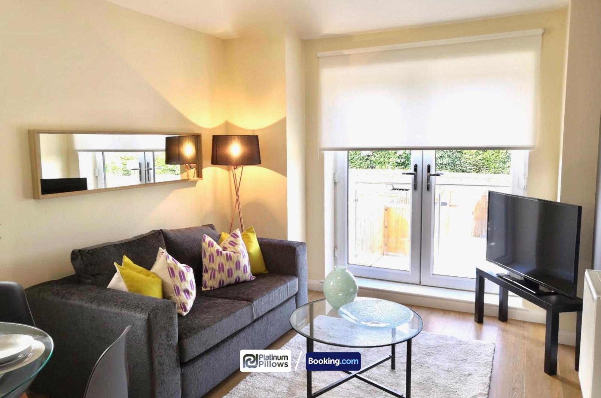 Modern Oxford 2 Bedroom Apartments, Near Headington Hospital, Families & Contractor Accommodation With Parking Buitenkant foto