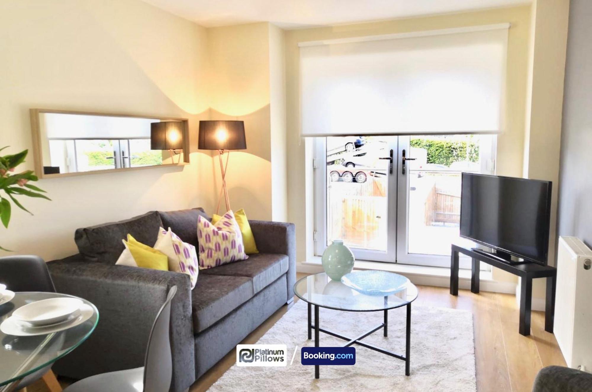 Modern Oxford 2 Bedroom Apartments, Near Headington Hospital, Families & Contractor Accommodation With Parking Buitenkant foto