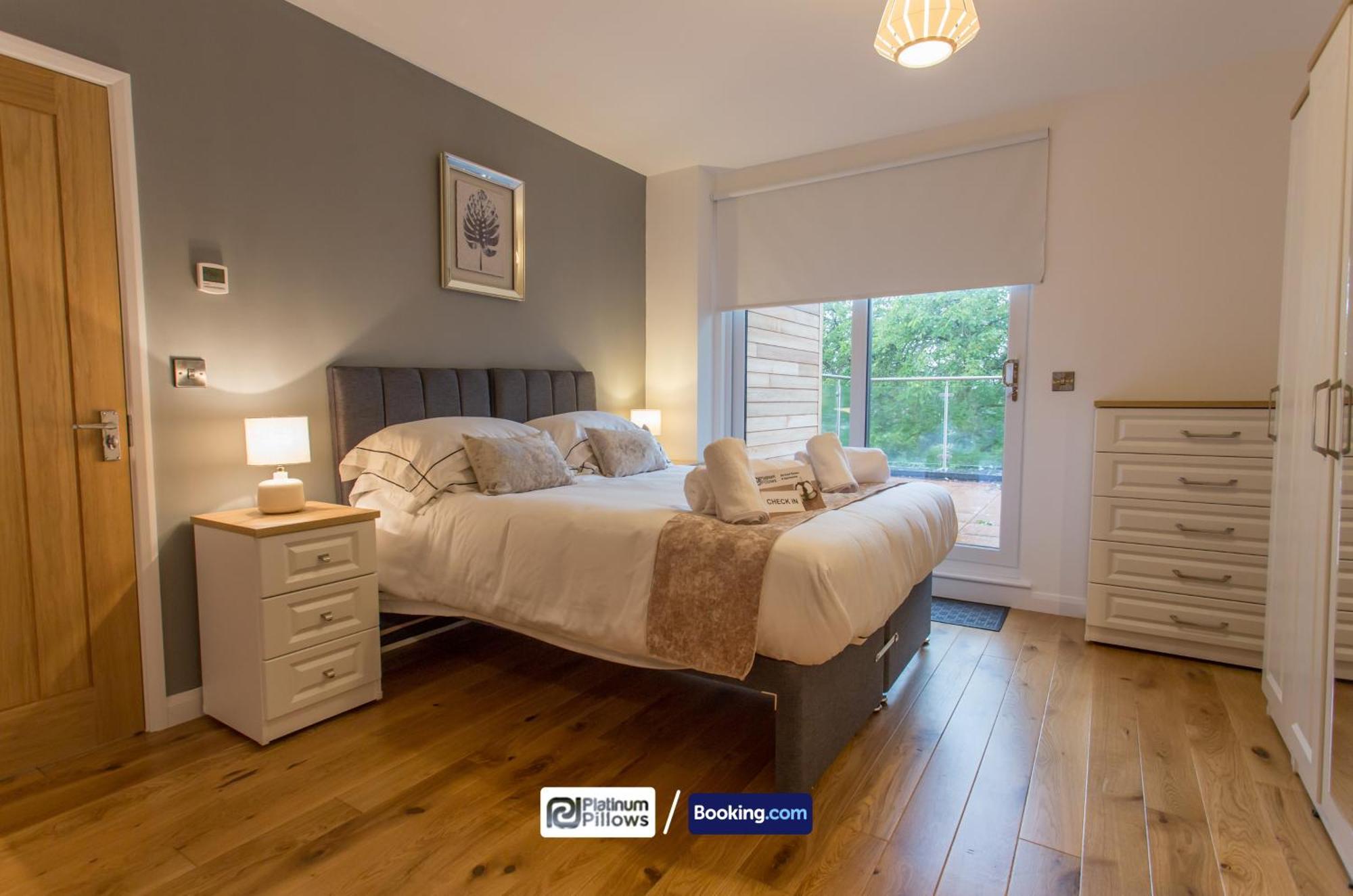 Modern Oxford 2 Bedroom Apartments, Near Headington Hospital, Families & Contractor Accommodation With Parking Buitenkant foto