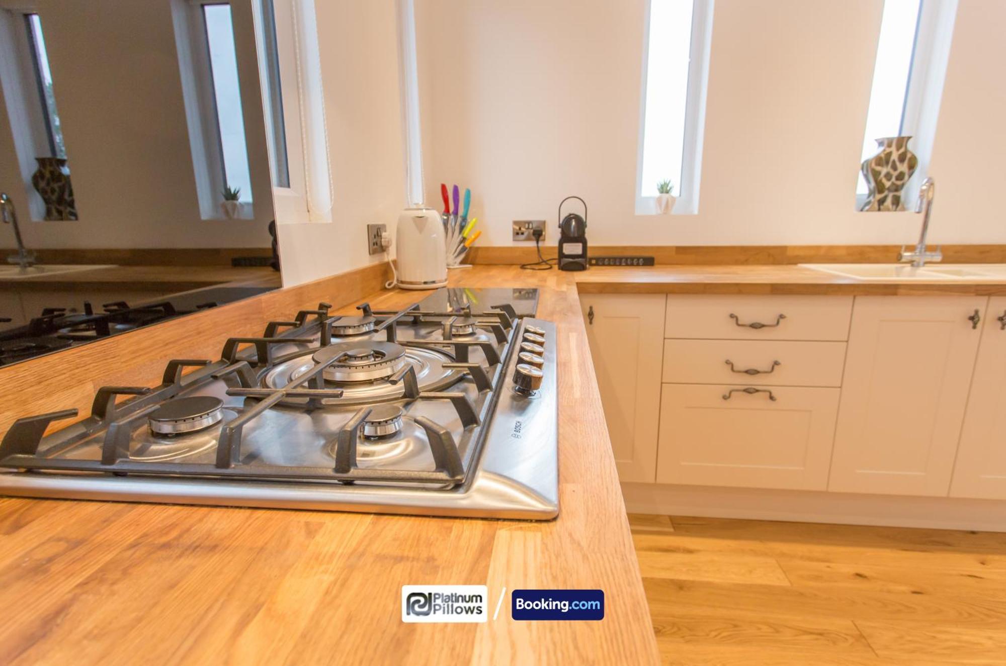Modern Oxford 2 Bedroom Apartments, Near Headington Hospital, Families & Contractor Accommodation With Parking Buitenkant foto